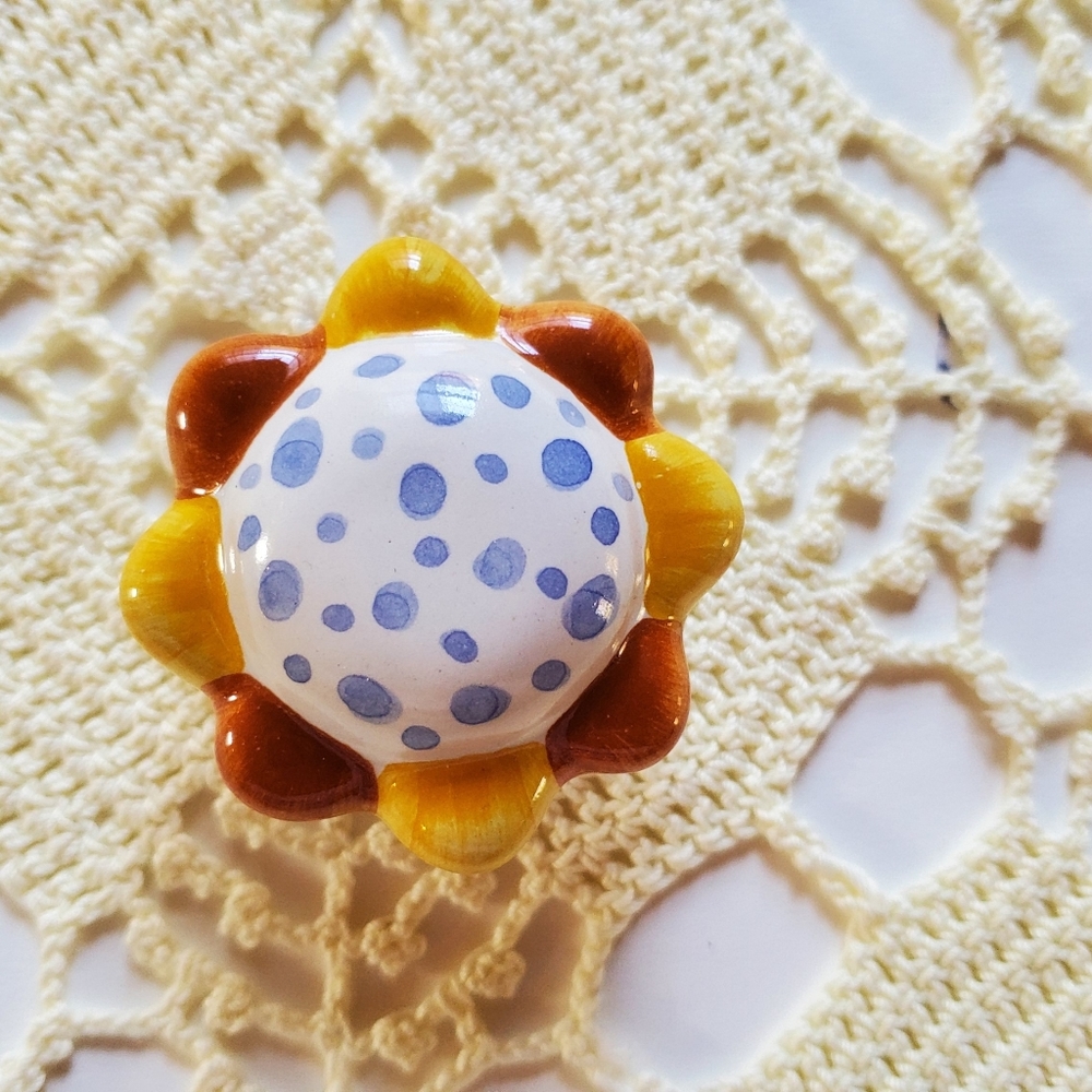 Retired Mackenzie Childs Knobs - image 8